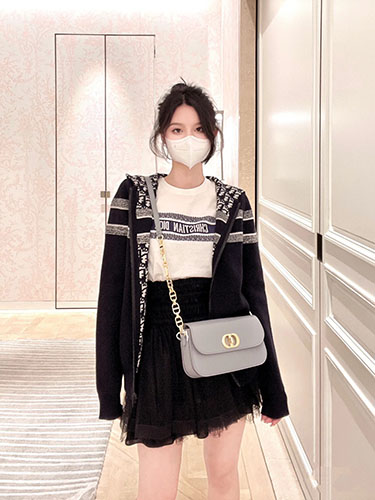 迪奥30 Montaigne Avenue梦幻灰蓝包