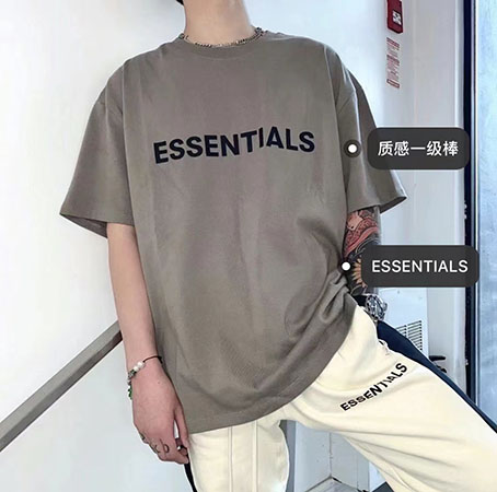 essentials短袖男生