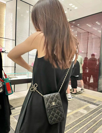 Chanel香奈儿23S早春蝴蝶结手机包