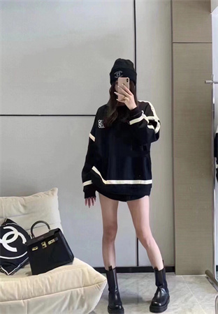 潮牌LOEWE罗意威织带刺绣毛圈卫衣