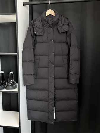 Lululemon长款羽绒服