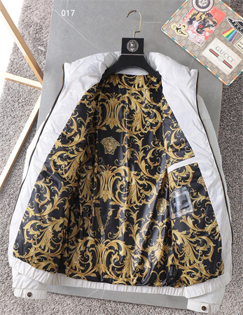 范思哲羽绒棉服