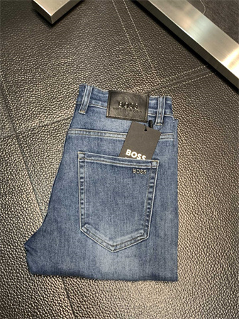 BOSS牛仔裤