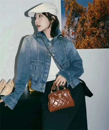夏季心动包包|万众瞩目的香奈儿24A复古医生包终于买到了