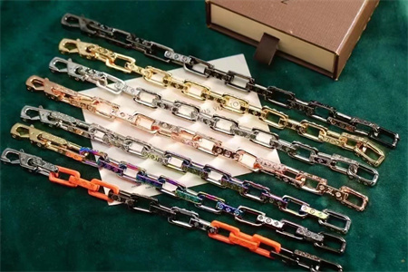 原单男士LV竹节淬火手链Monogram本款金属配饰闪亮登场