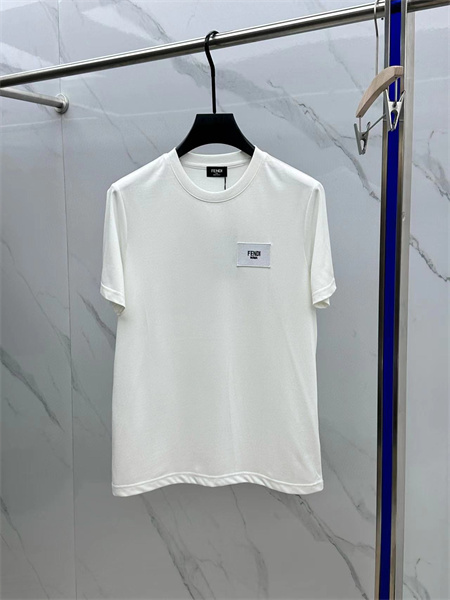 适合胖子穿的奢侈品衣服