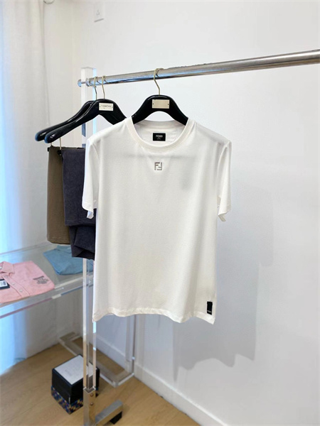 适合胖子穿的奢侈品衣服