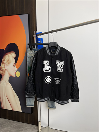 LV 棒球服皮衣