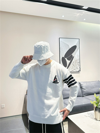一比一TB针织毛衣穿搭休闲不邋遢 男名星们的日常运动服造型