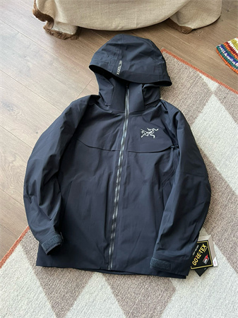 始祖鸟macai一体羽绒服