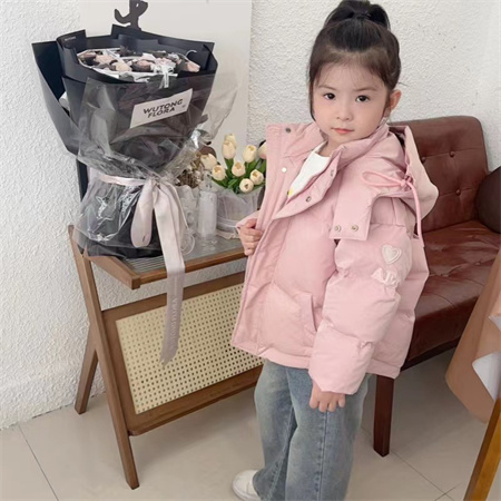 时尚与温暖同行：六大高端潮牌儿童羽绒服推荐