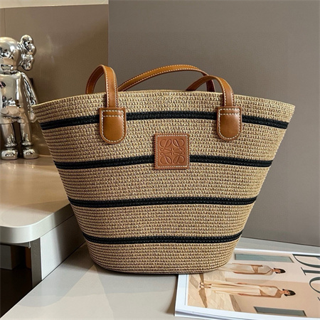 大牌Loewe草编包