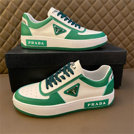 当Prada高级感遇上运动风：一双颠覆想象的顶奢跑鞋