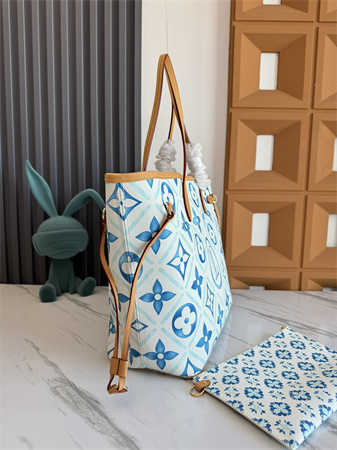 lv Neverfull 中号手袋
