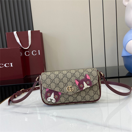 Gucci动物包