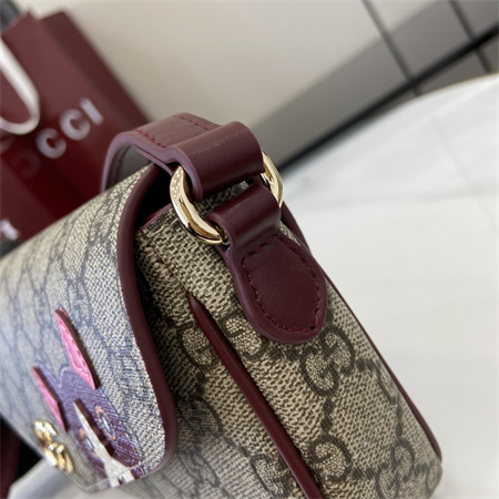 Gucci动物包