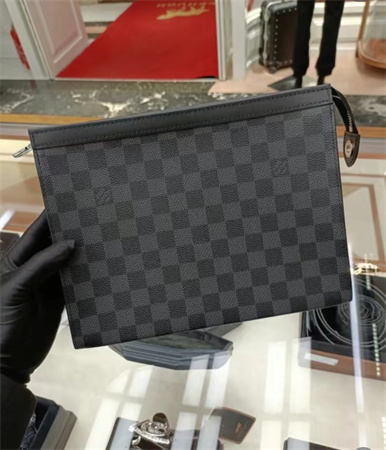 LV老花棋盘格手包
